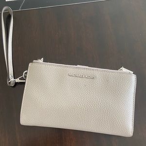 Michael Kors Wristlet Wallet